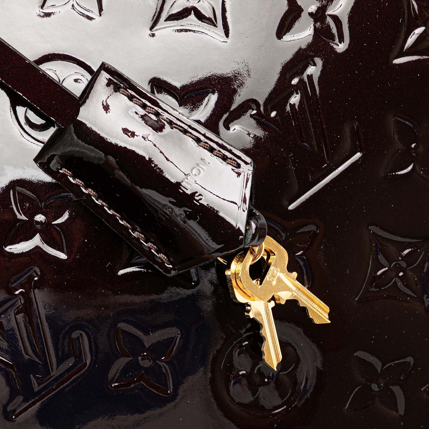 Louis Vuitton Monogram Vernis Montaigne Mm