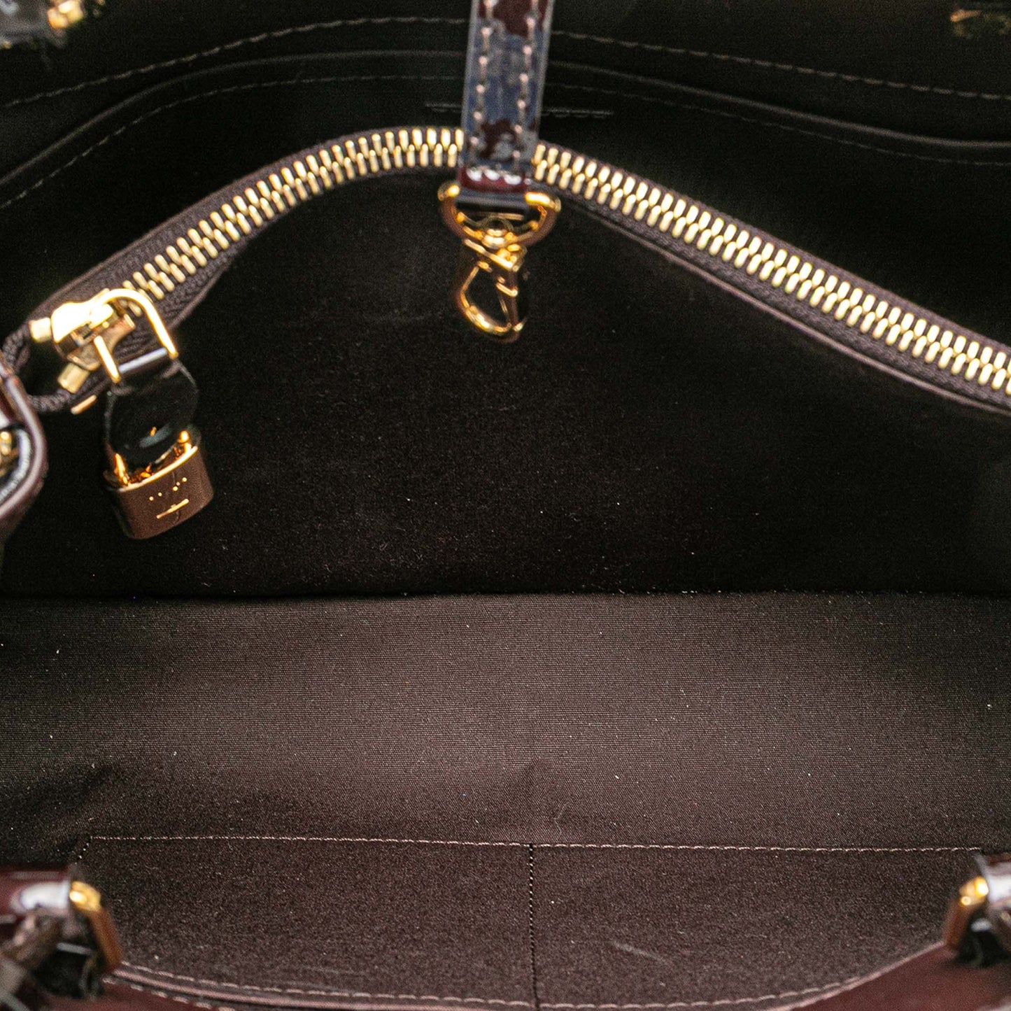 Louis Vuitton Monogram Vernis Montaigne Mm