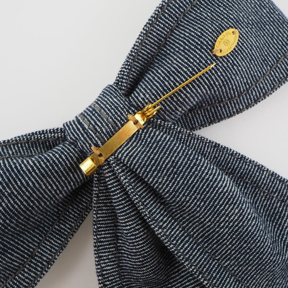 Chanel Blue Denim - Jeans Brooch