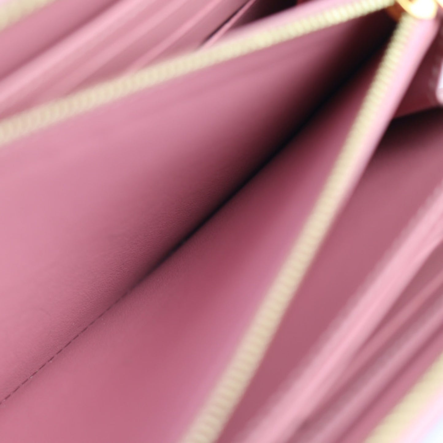 Louis Vuitton Pink Canvas Portefeuille Zippy