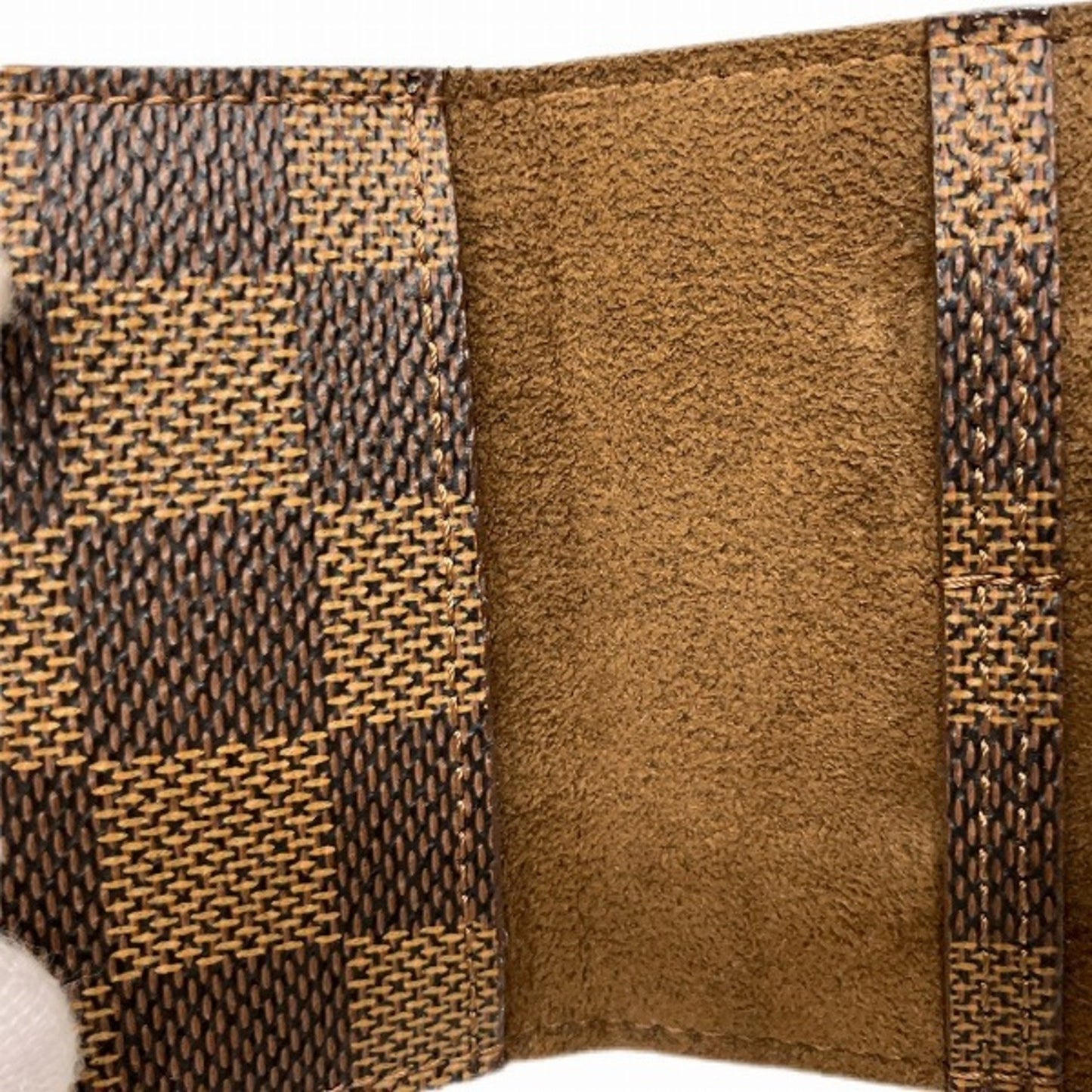 191950381.jpg