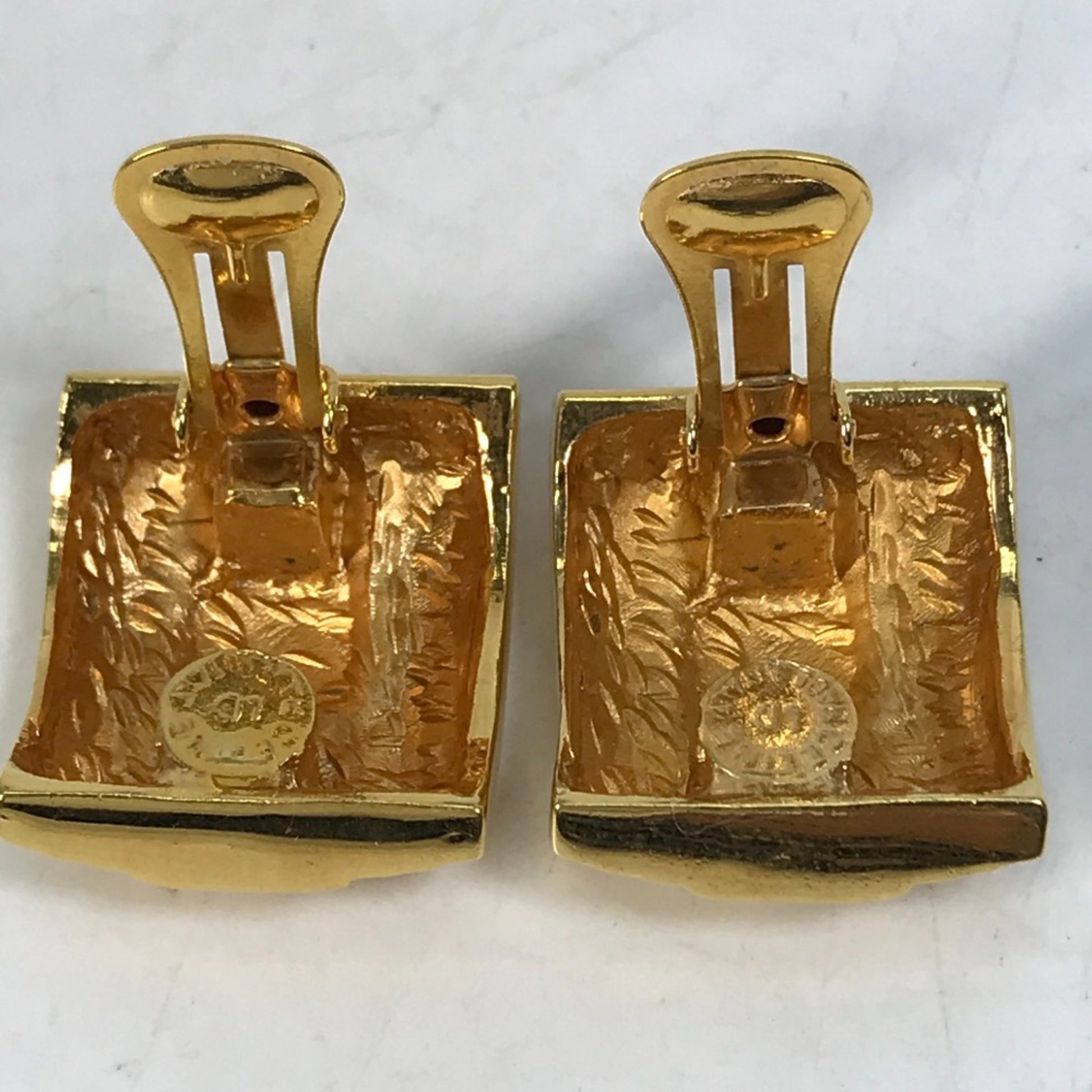 191959946.jpg