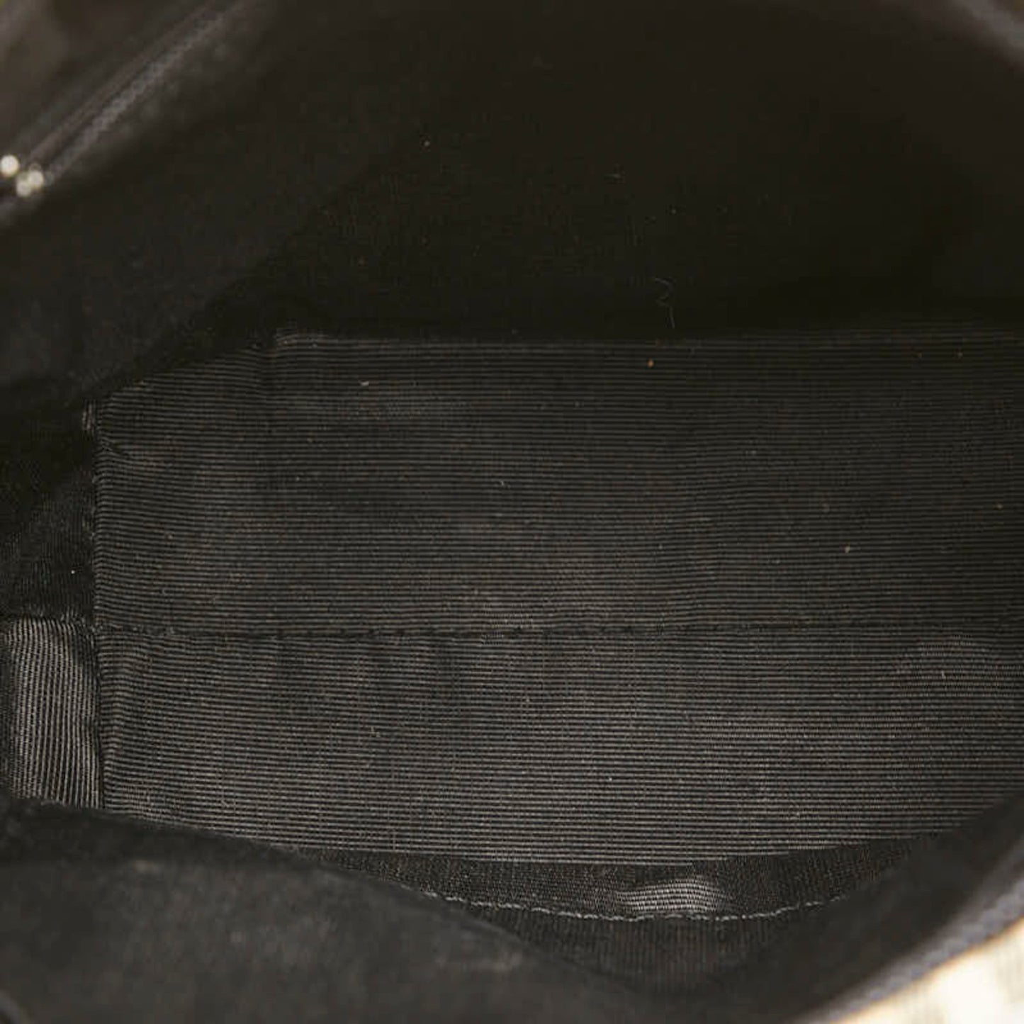 192063192.jpg