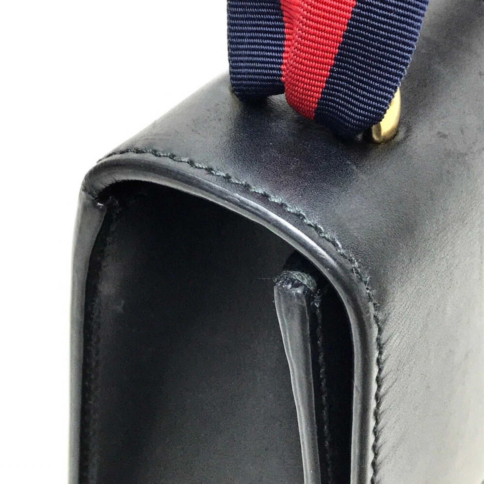 192072116.jpg