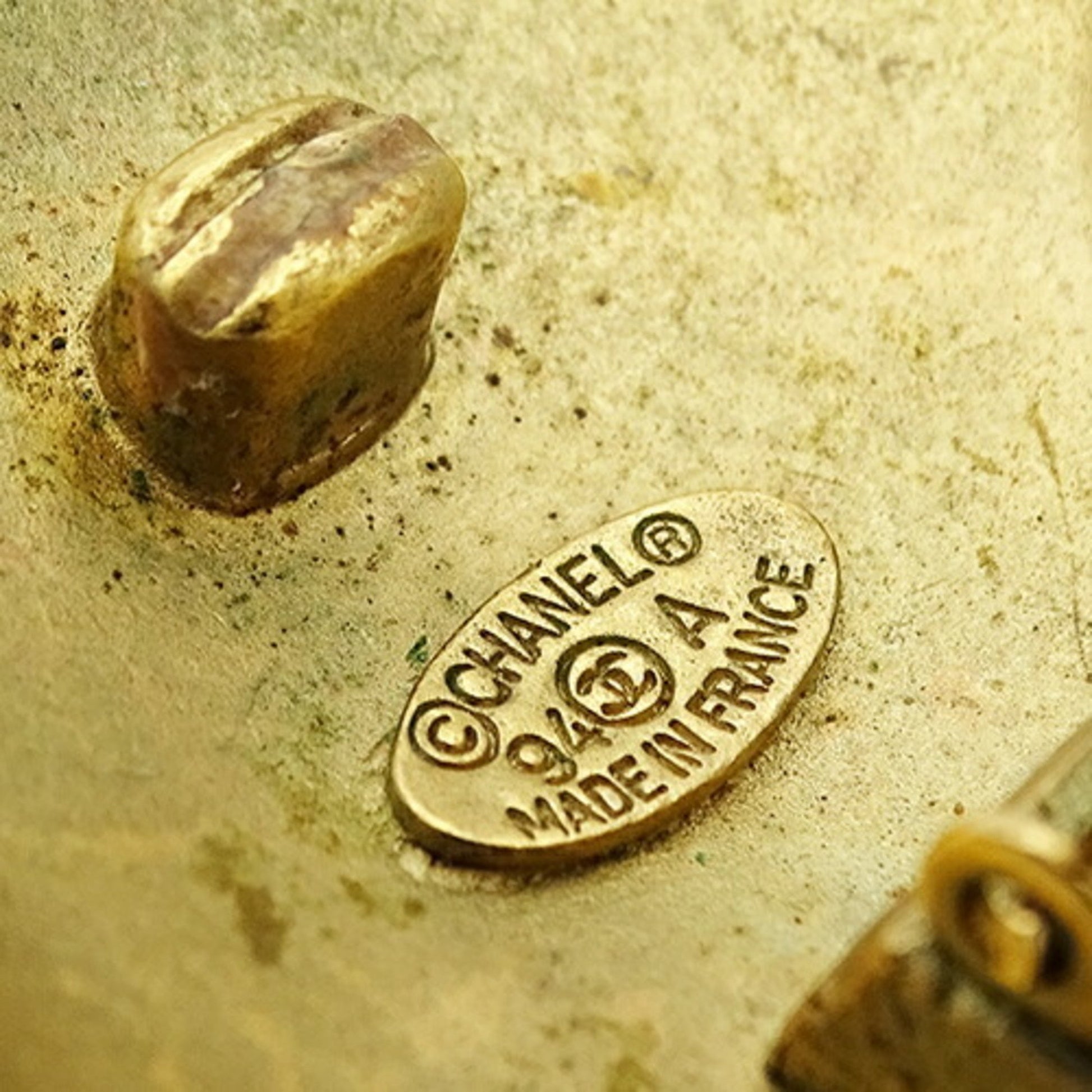 192080143.jpg