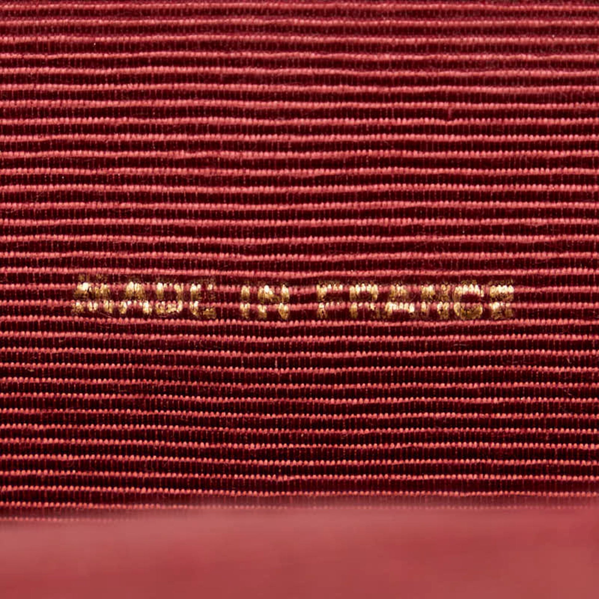 192119935.jpg