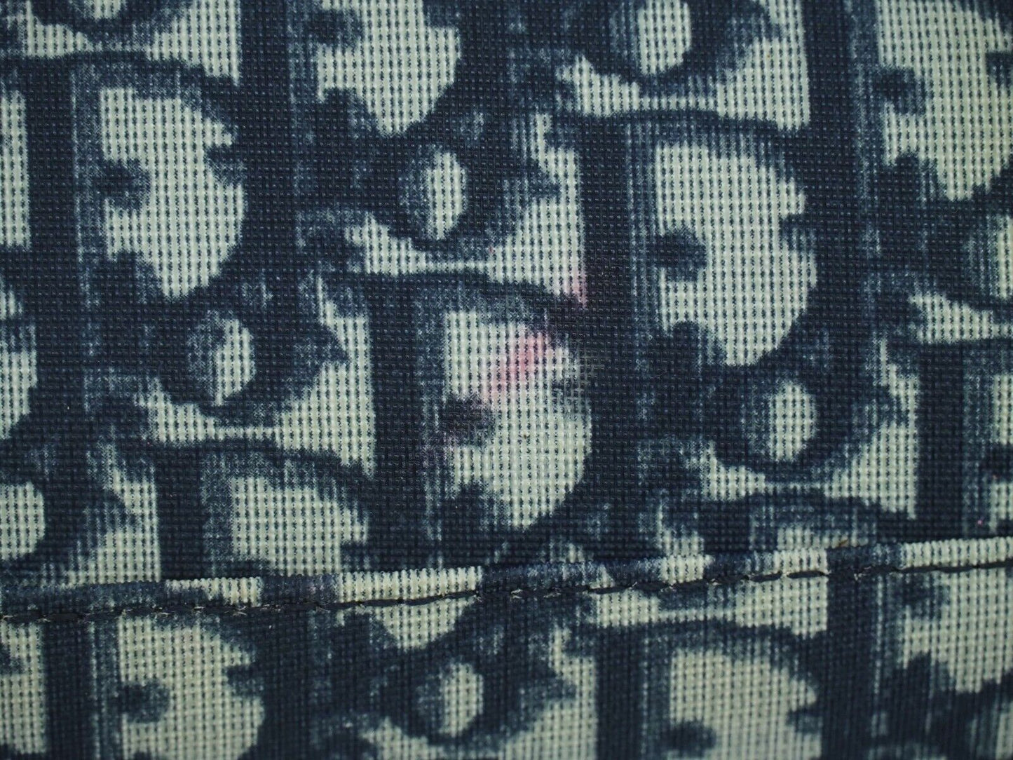 193934703.jpg