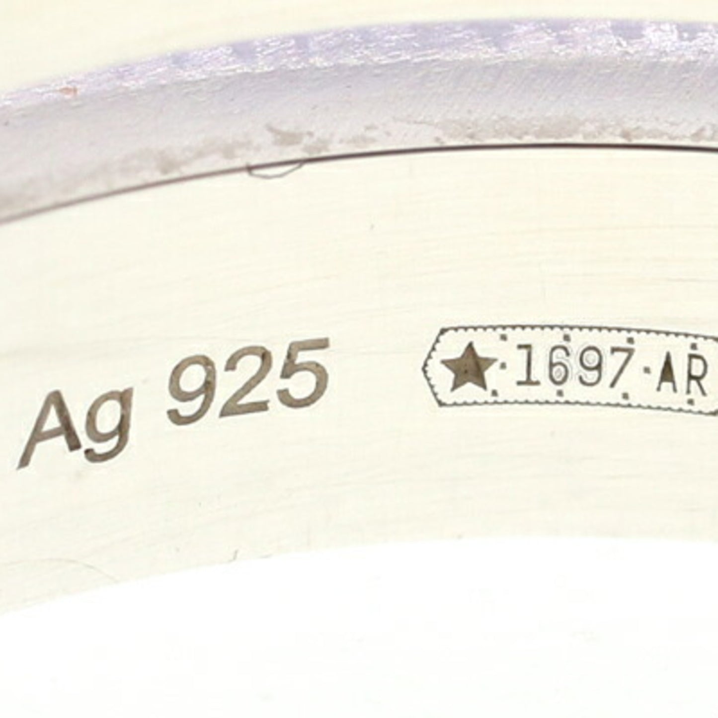 195203699.jpg