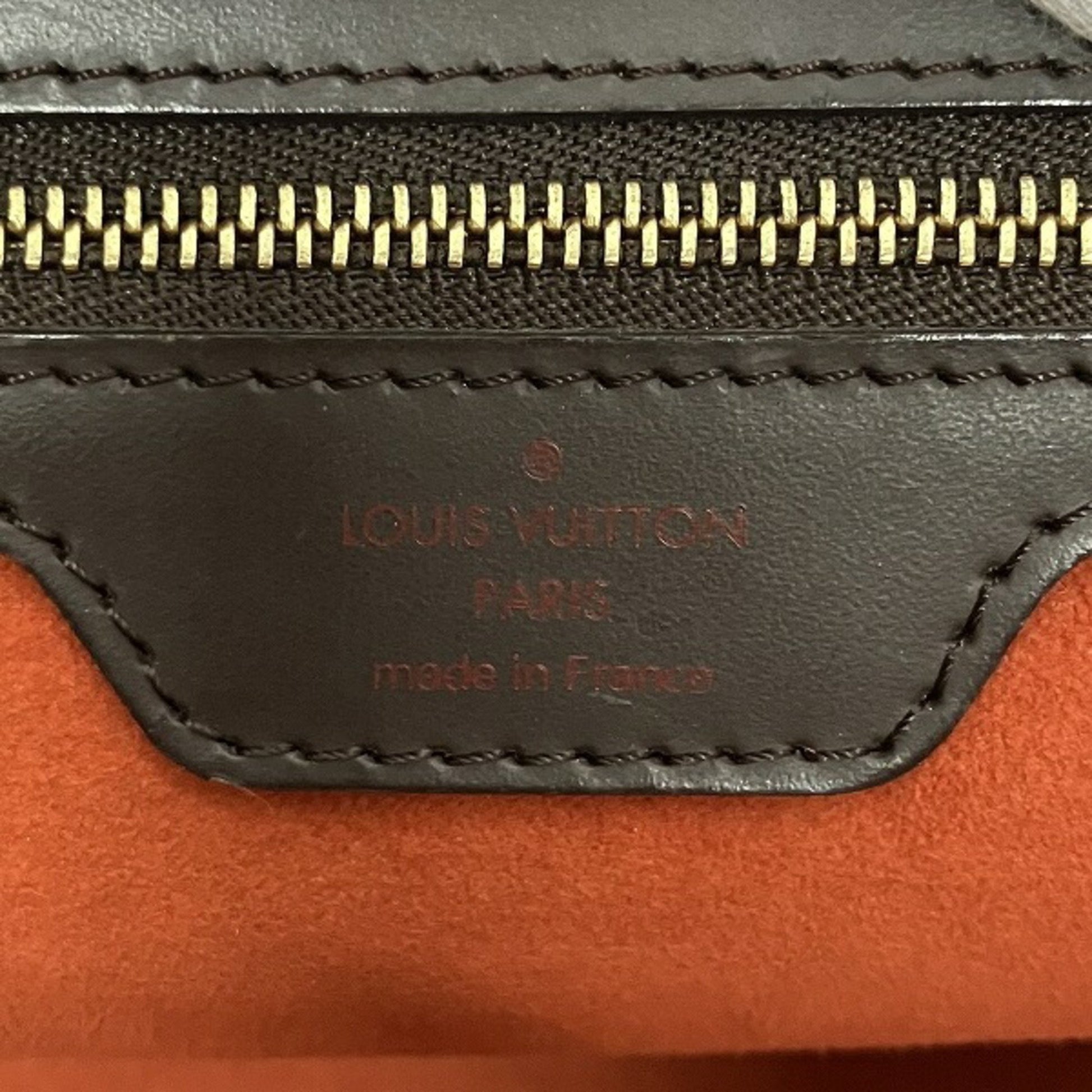 195208620.jpg