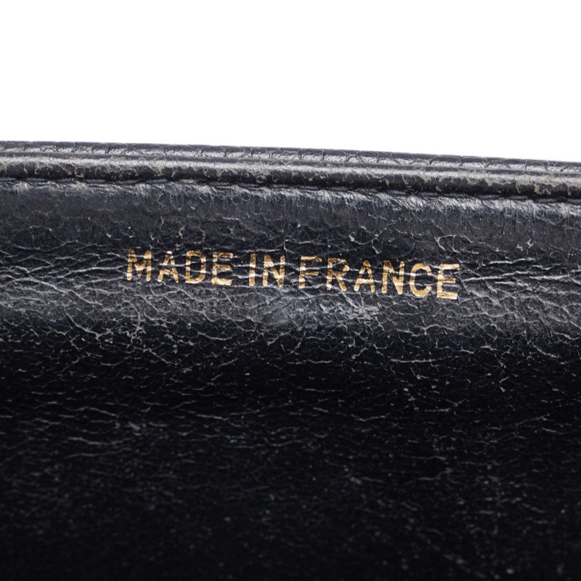 197185887.jpg