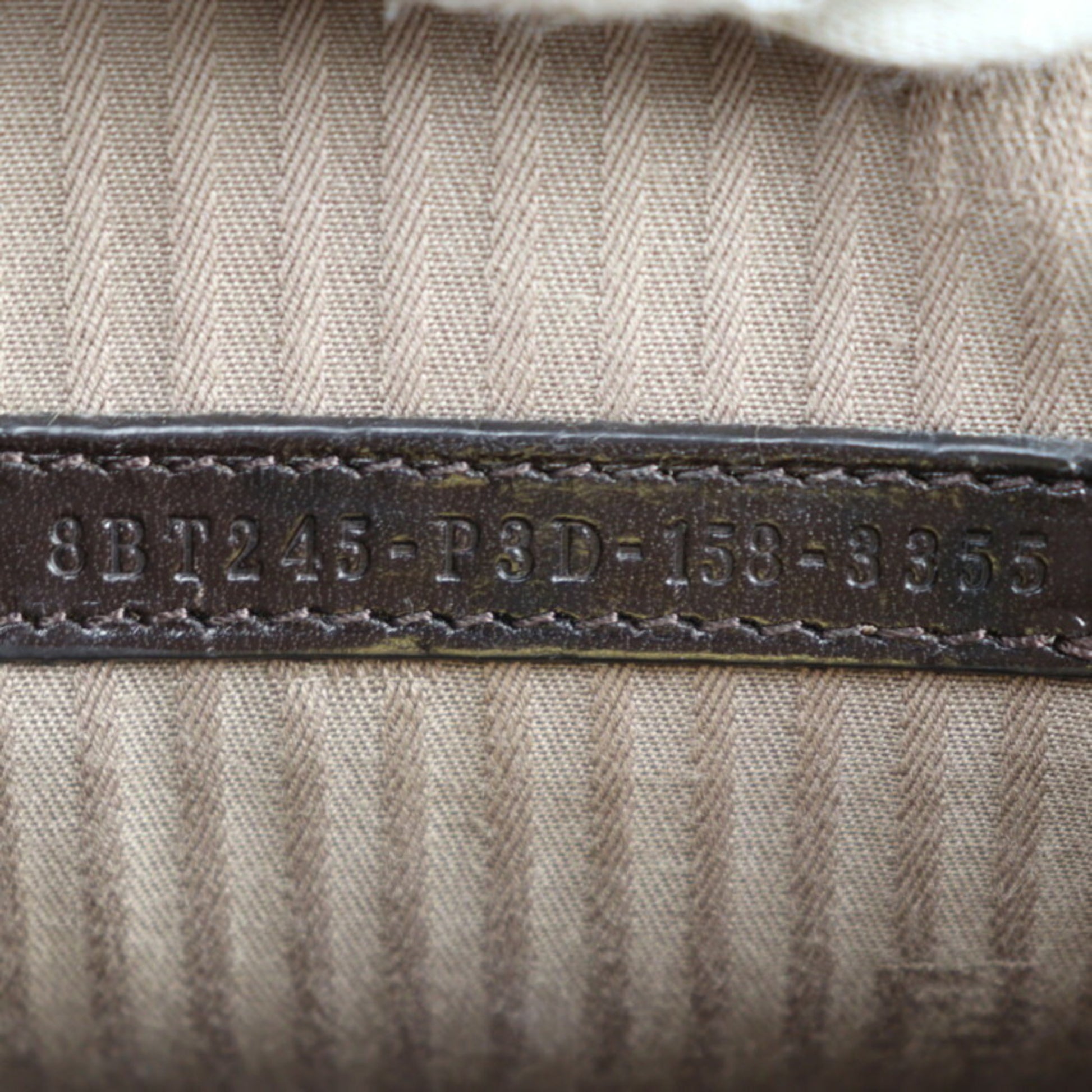 197189576.jpg