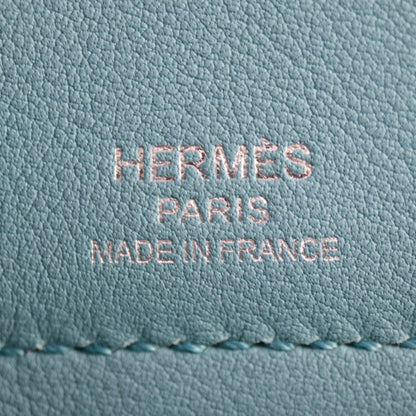 197198864.jpg