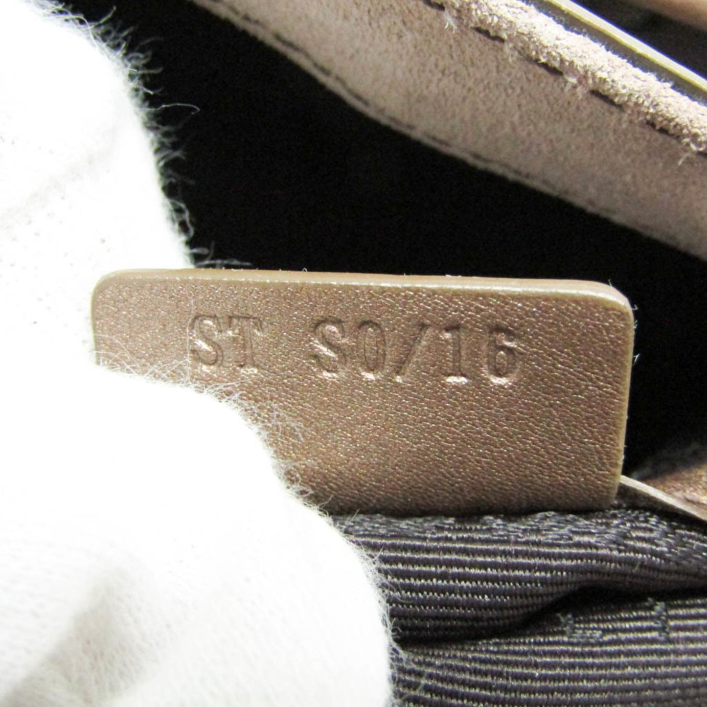 197218342.jpg