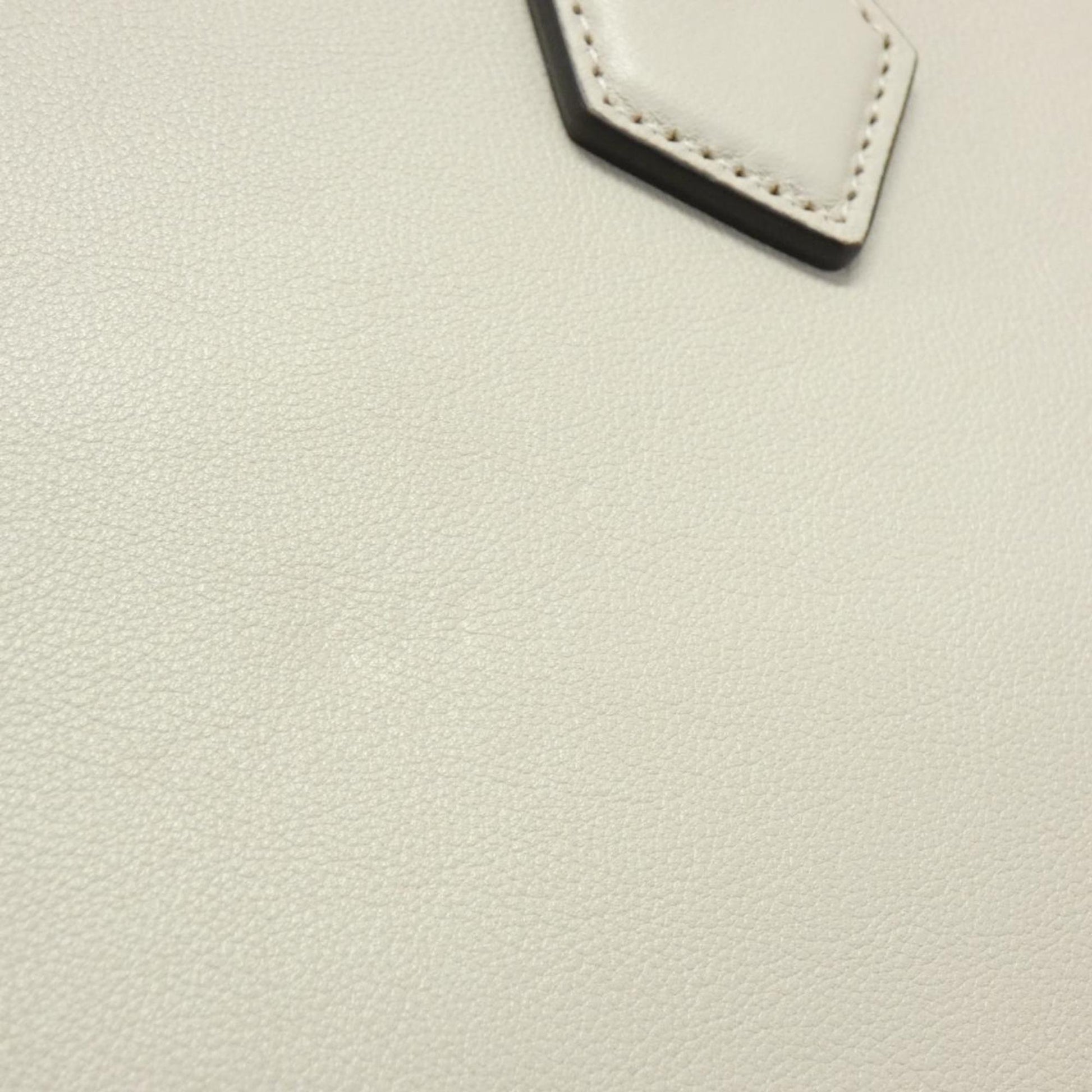 198035016.jpg