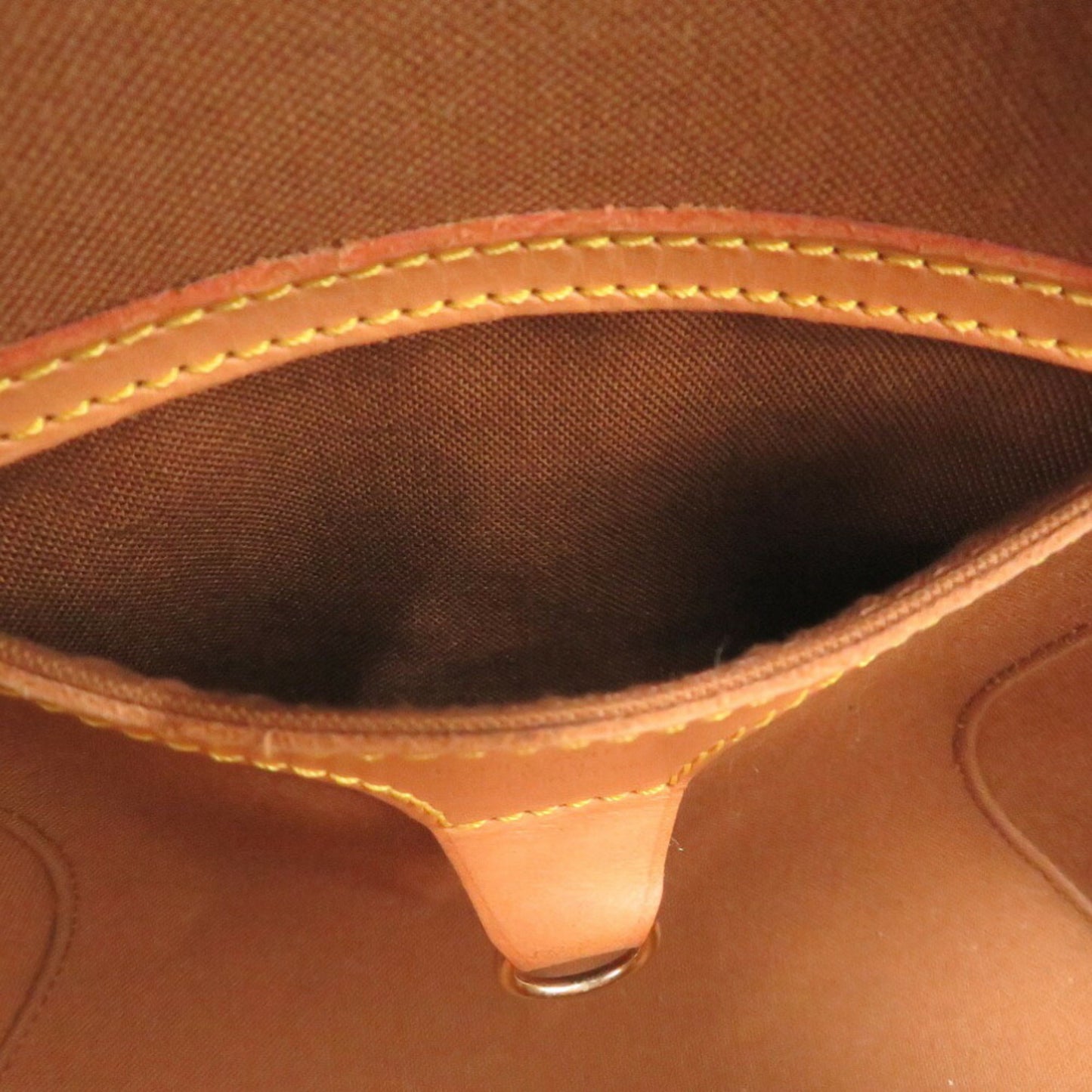 198951599.jpg