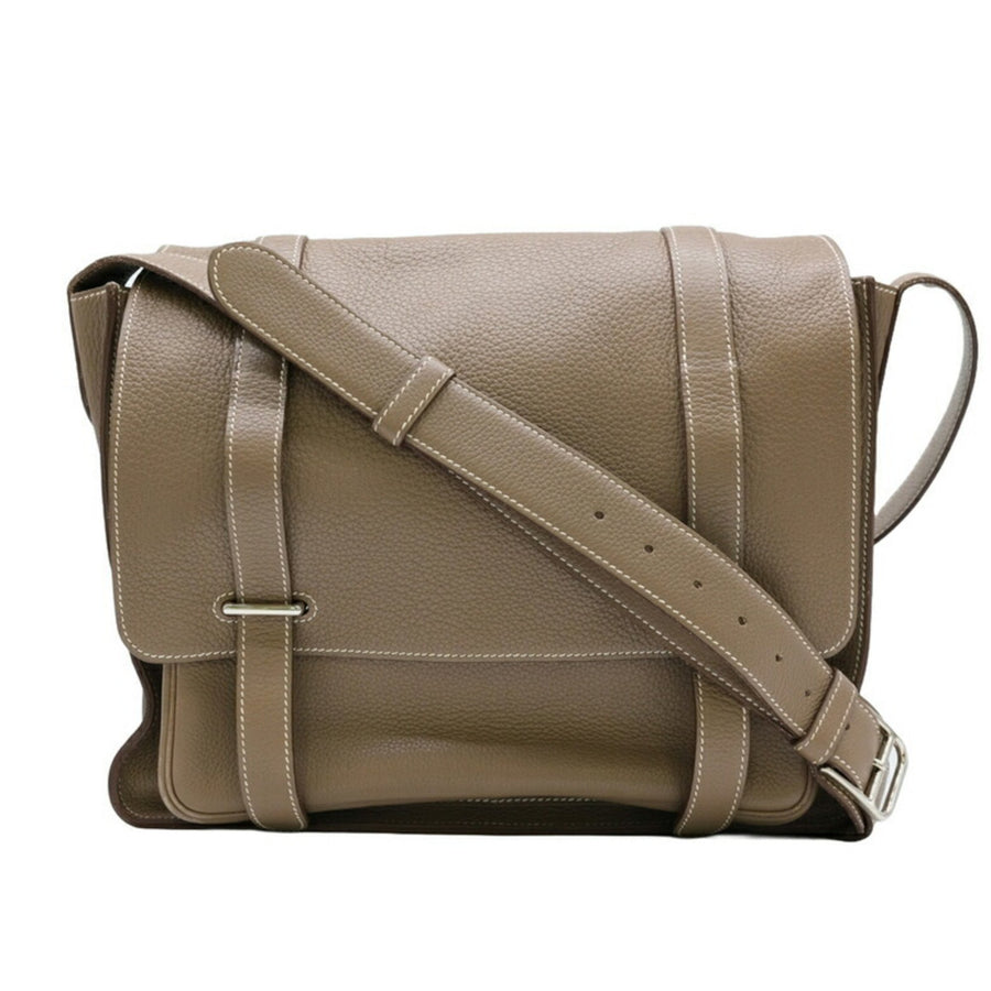 Hermes Leather Steve Bag in Excellent Condition