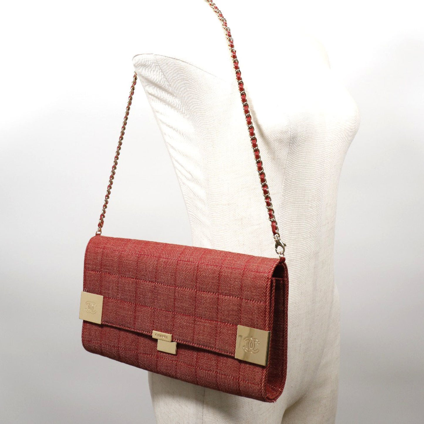 Chanel Canvas Red Shoulder Bags