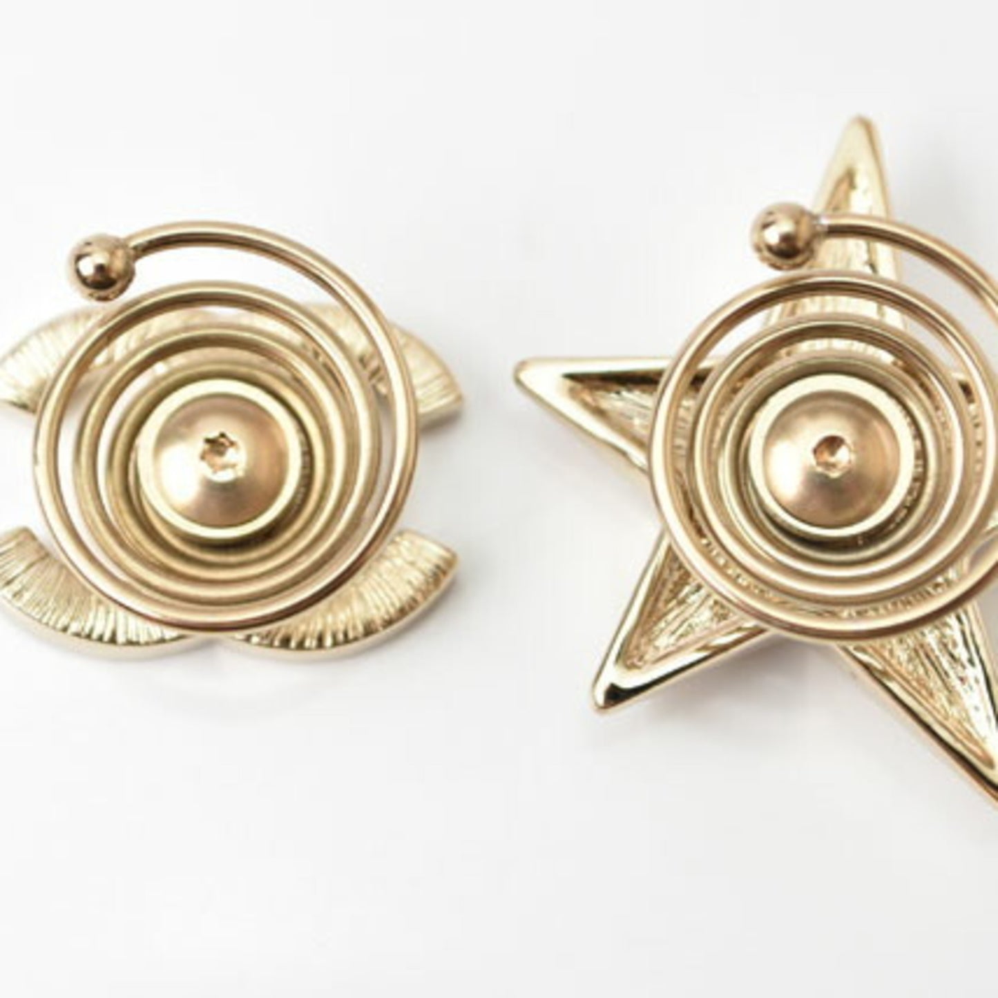 Chanel Gold Gold Brooches
