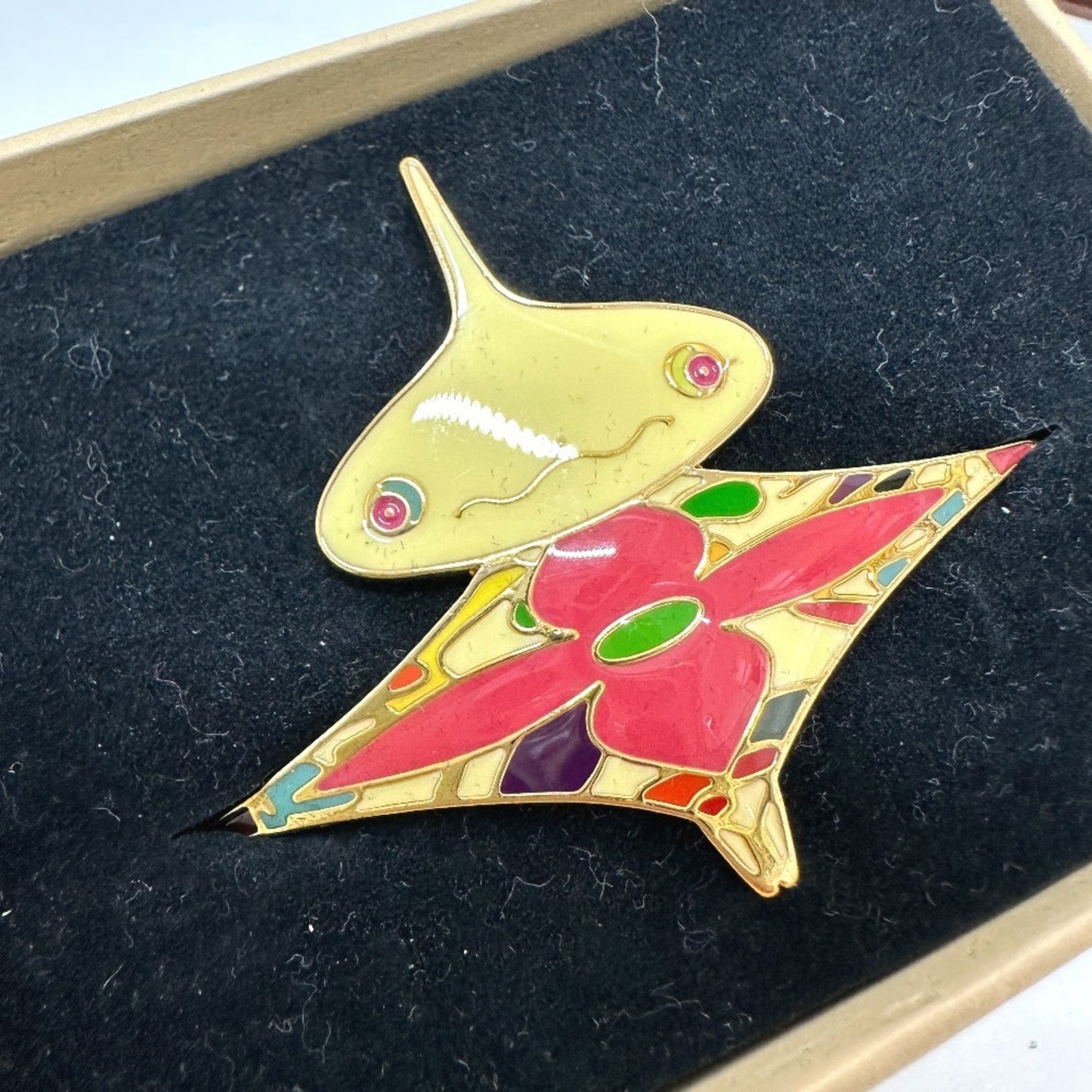 Louis Vuitton Other Metal Multi Brooches