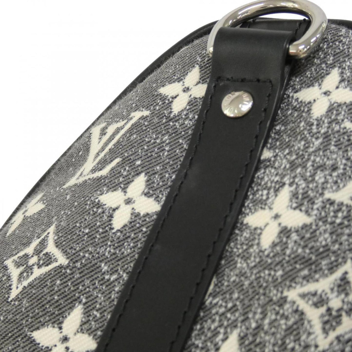 Louis Vuitton Canvas Gray Travel Bags
