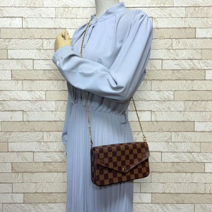 Louis Vuitton Monogram Canvas Brown Shoulder Bags