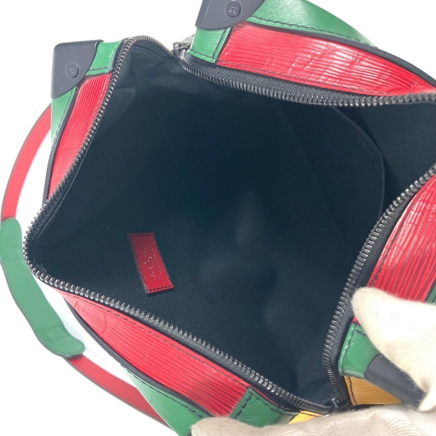 Louis Vuitton Epi Black Shoulder Bags