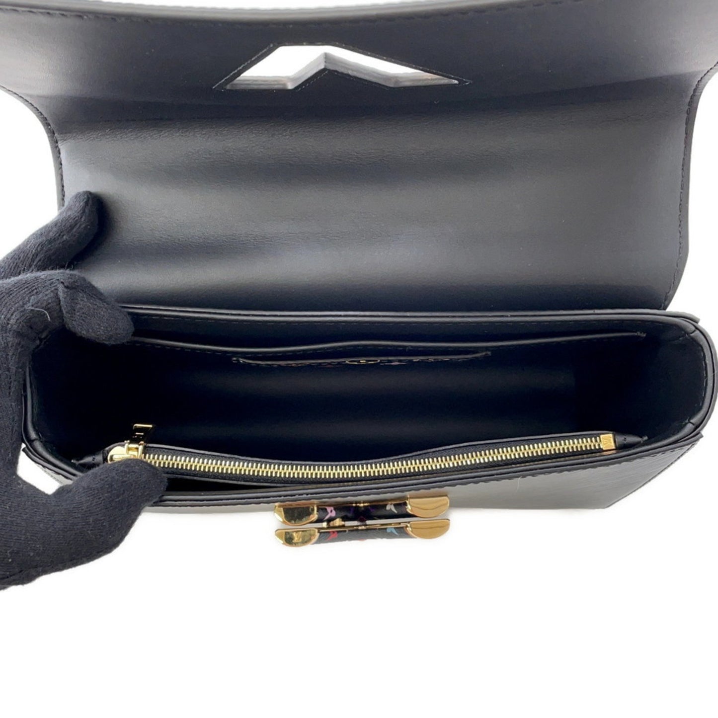 Louis Vuitton Epi Black Shoulder Bags