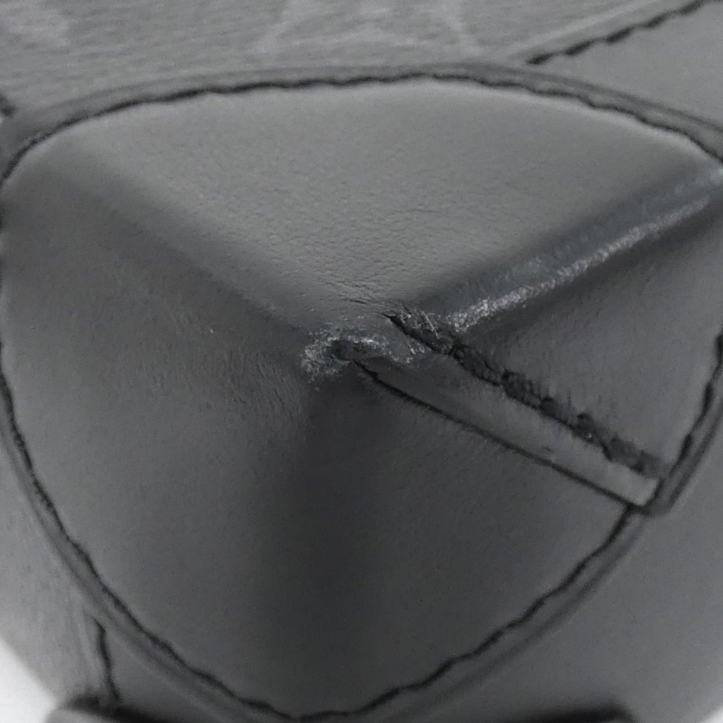Louis Vuitton Coated Canvas Black Shoulder Bags