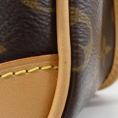 Louis Vuitton Coated Canvas White Shoulder Bags