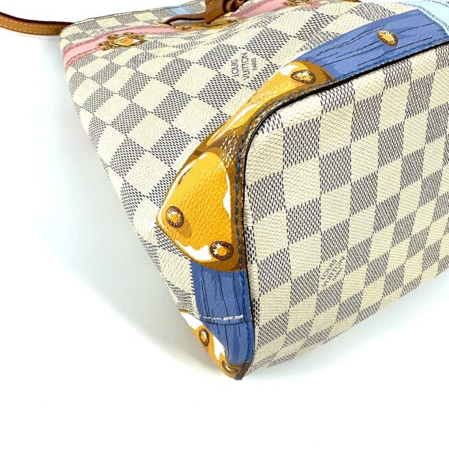 Louis Vuitton Monogram Canvas White Shoulder Bags