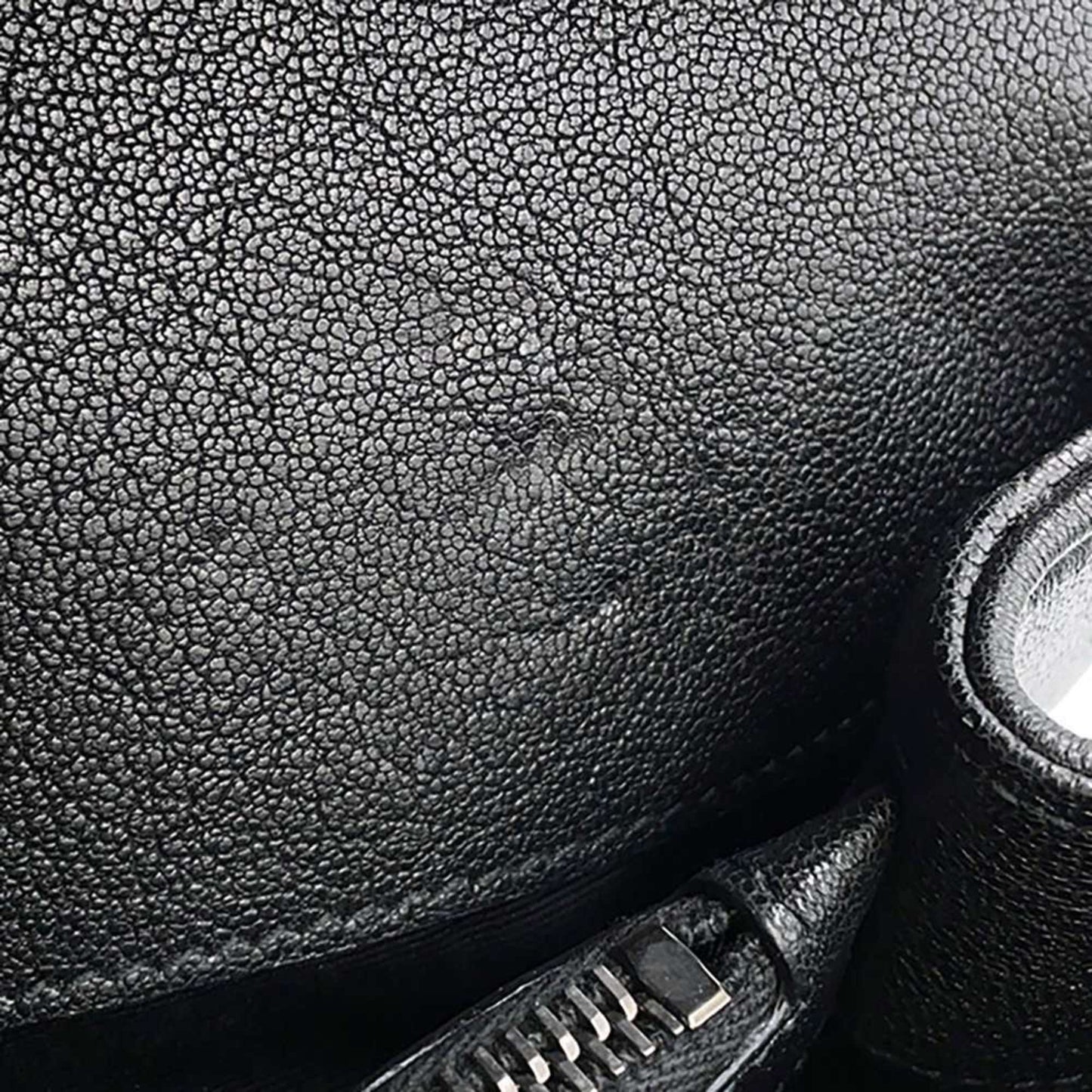Saint Laurent Others Black Handbags