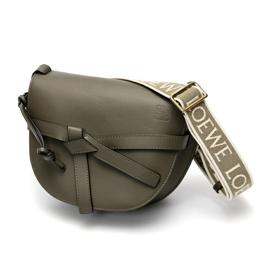 Loewe Woven Fabric Green Shoulder Bags