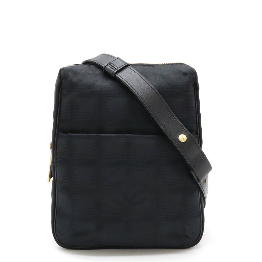 Chanel Nylon Black Shoulder Bags