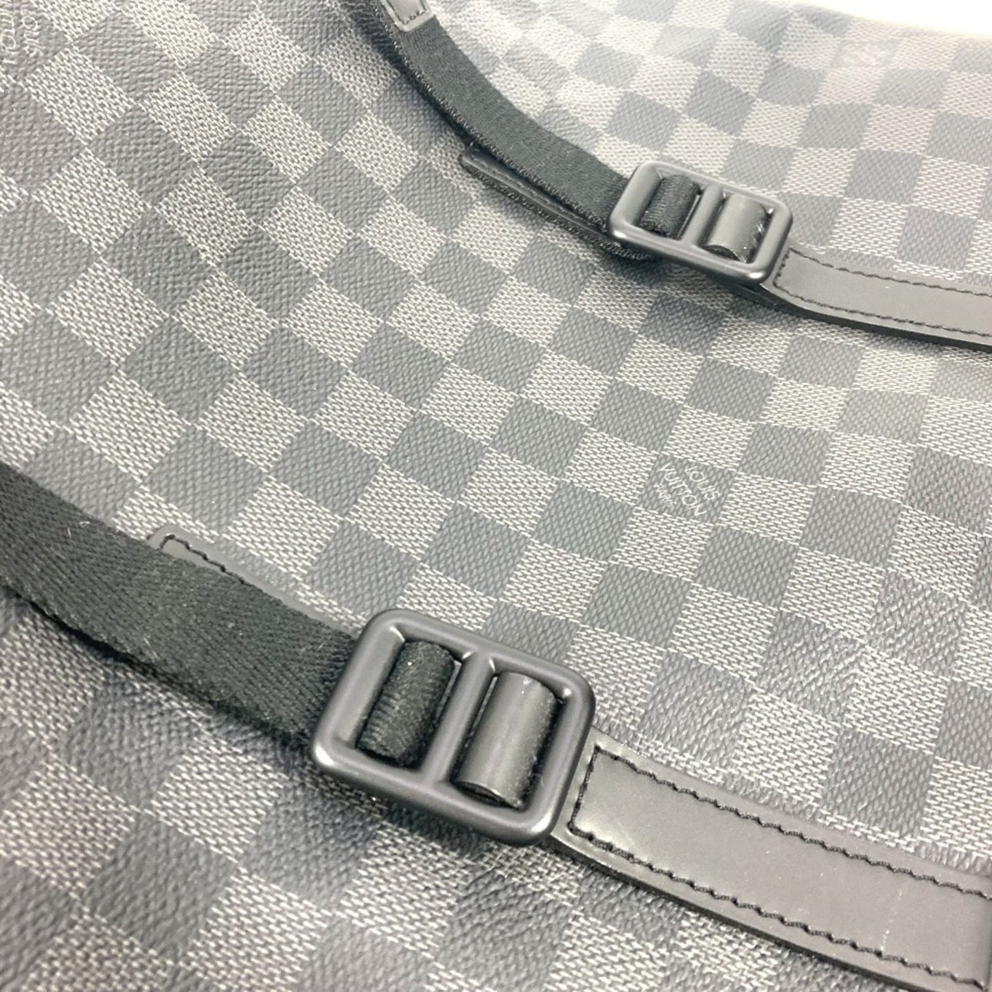 Louis Vuitton Monogram Canvas Black Shoulder Bags