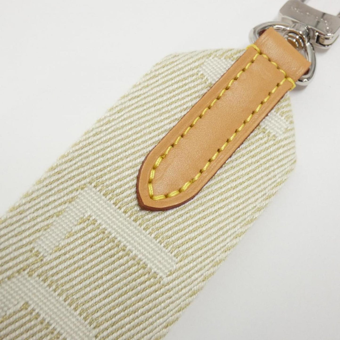 Louis Vuitton Others Gold Shoulder Bags