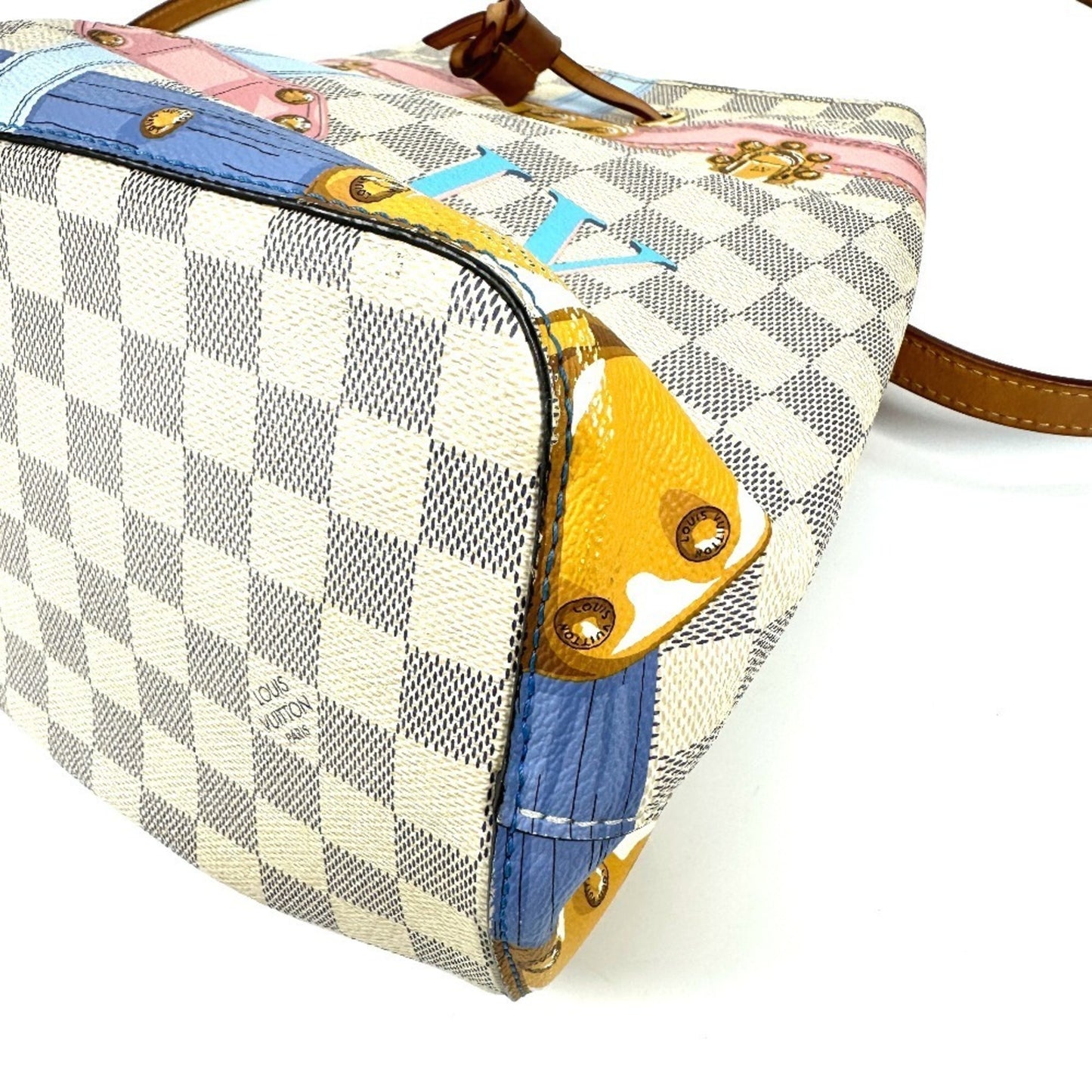 Louis Vuitton Monogram Canvas White Shoulder Bags