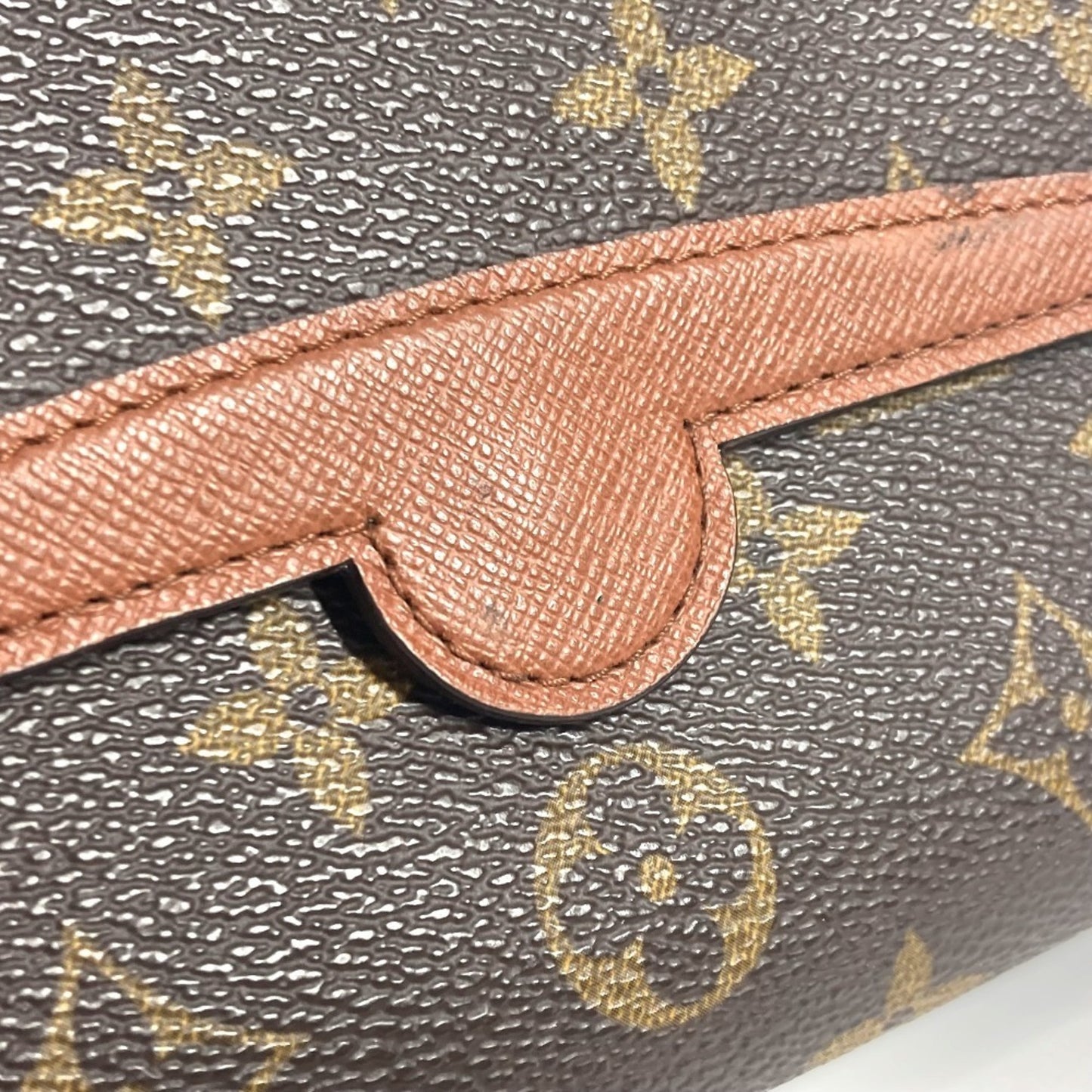 Louis Vuitton Monogram Canvas Brown Crossbody Bags