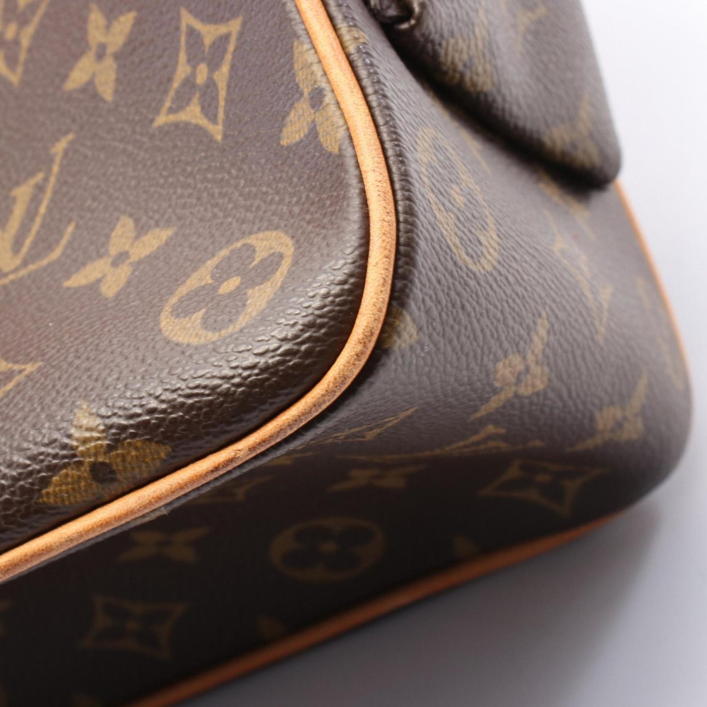 Louis Vuitton Coated Canvas Brown Handbags