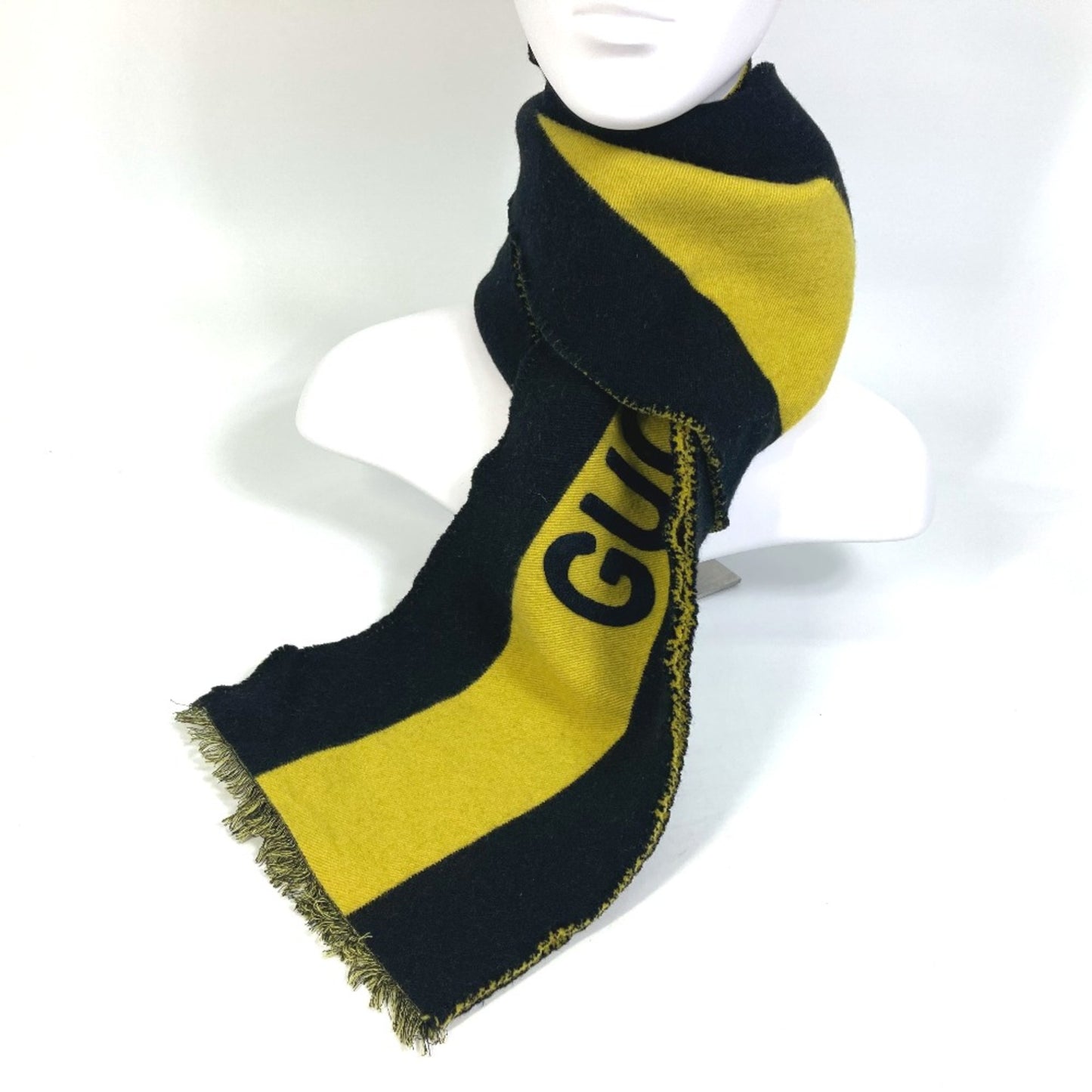 Gucci Wool Black Scarves