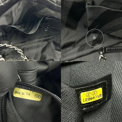Chanel Tweed Black Tote Bags