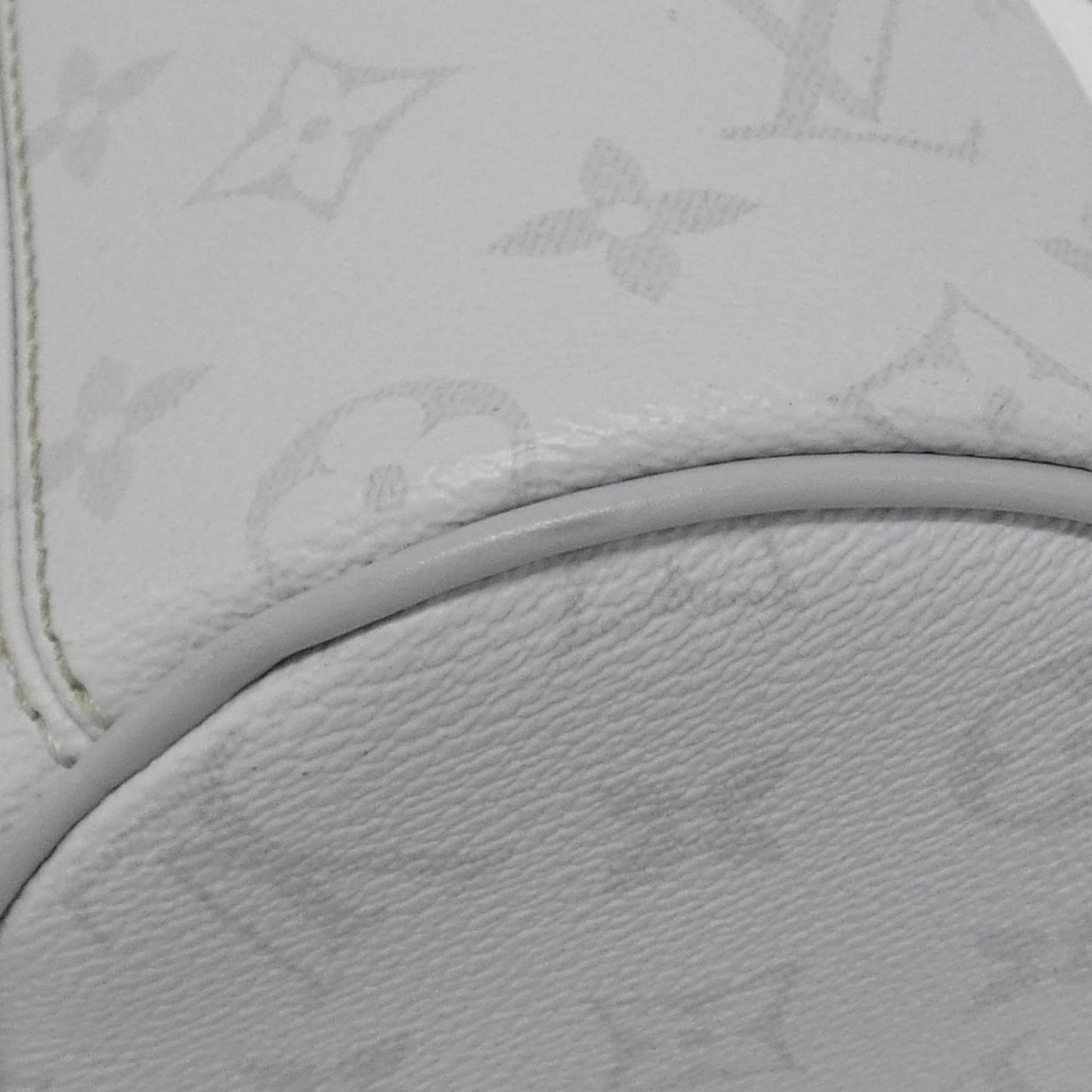 Louis Vuitton Coated Canvas White Shoulder Bags