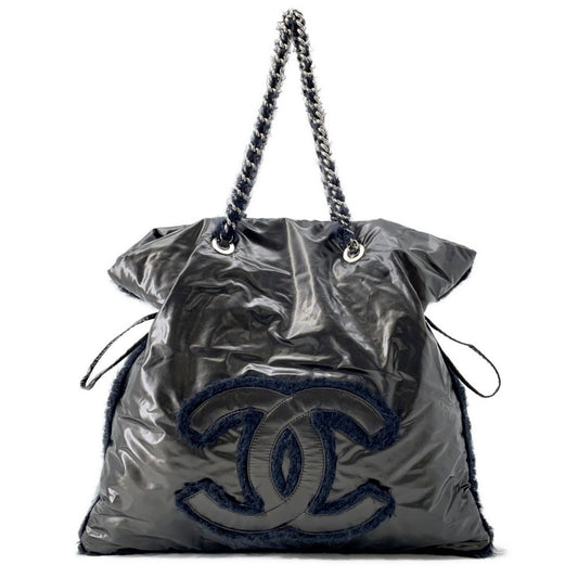 Chanel Nylon Black Shoulder Bags