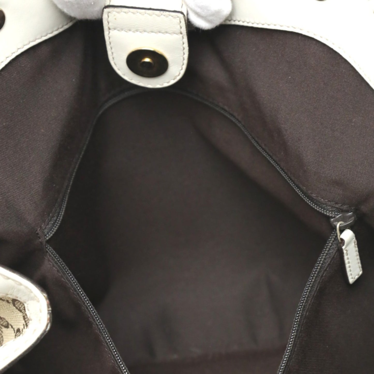 Gucci Canvas Brown Handbags