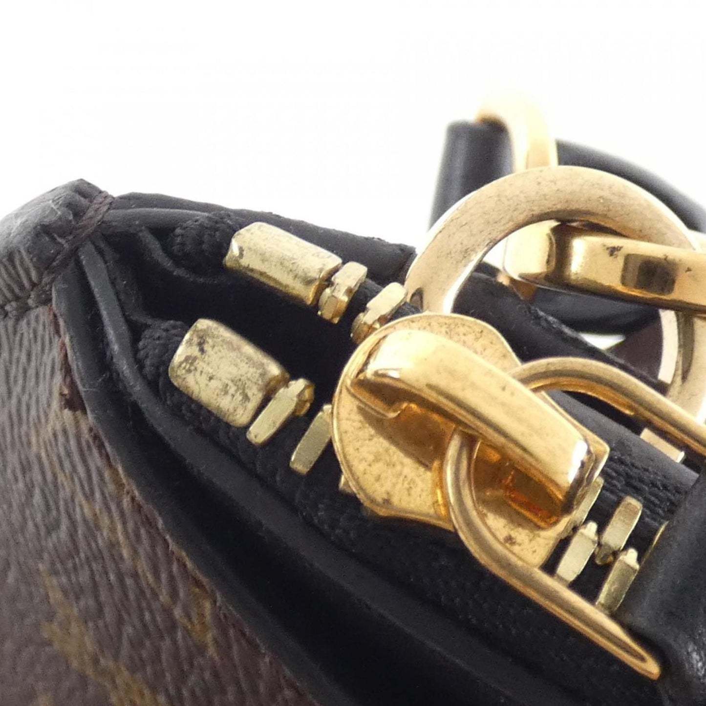 Louis Vuitton Coated Canvas Brown Shoulder Bags