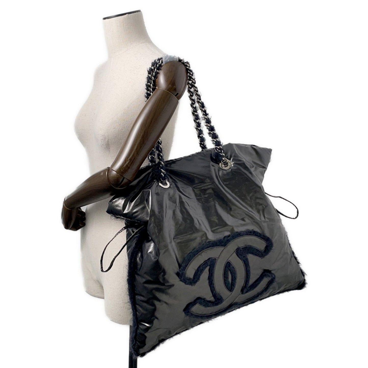 Chanel Nylon Black Shoulder Bags
