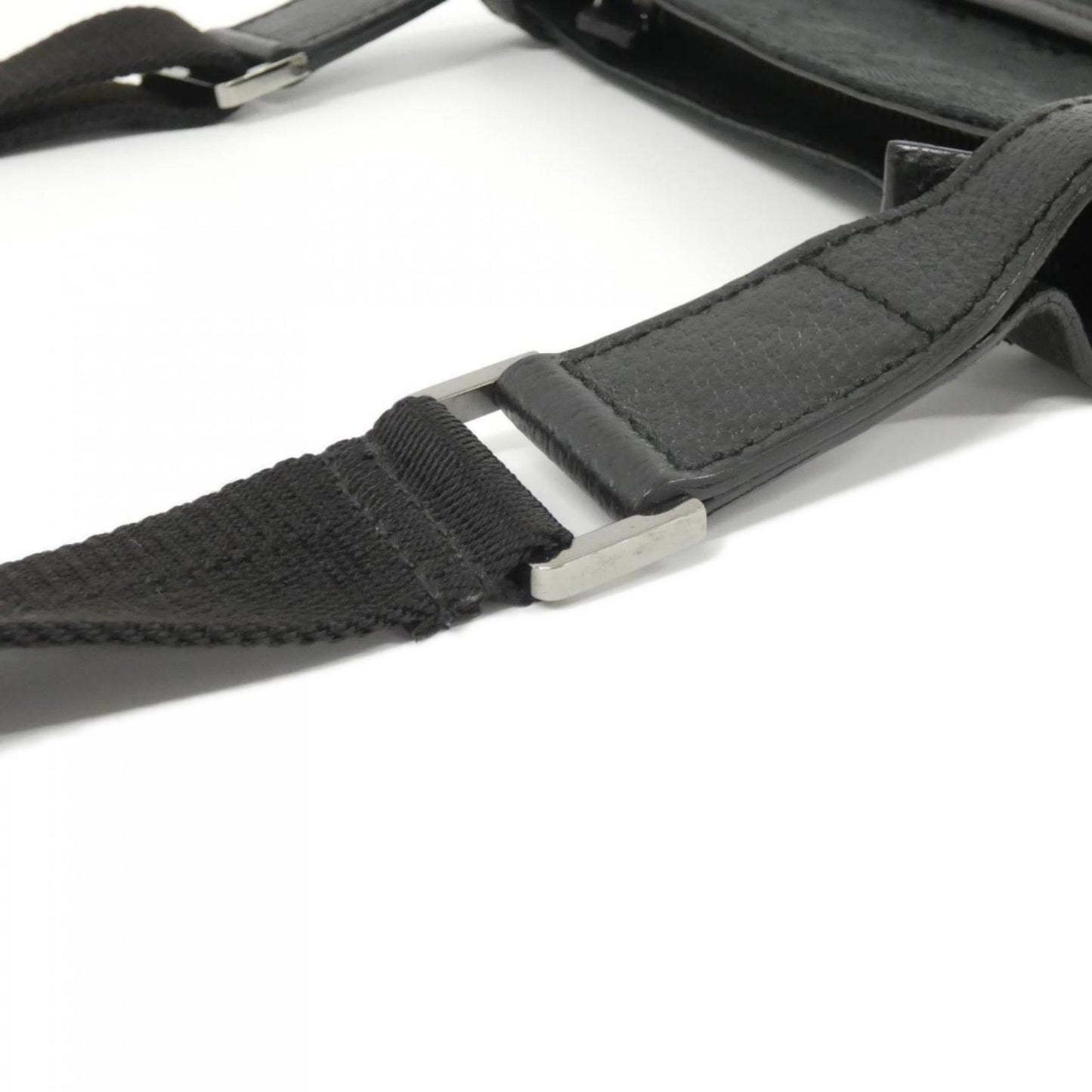 Gucci Canvas Black Shoulder Bags