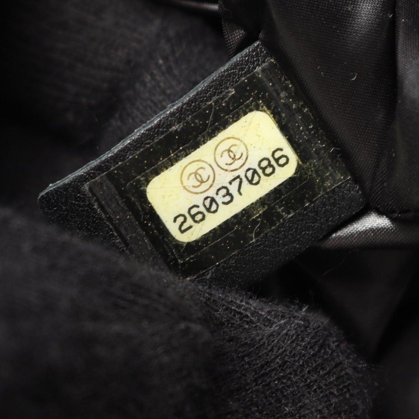 Chanel Wool Black Shoulder Bags