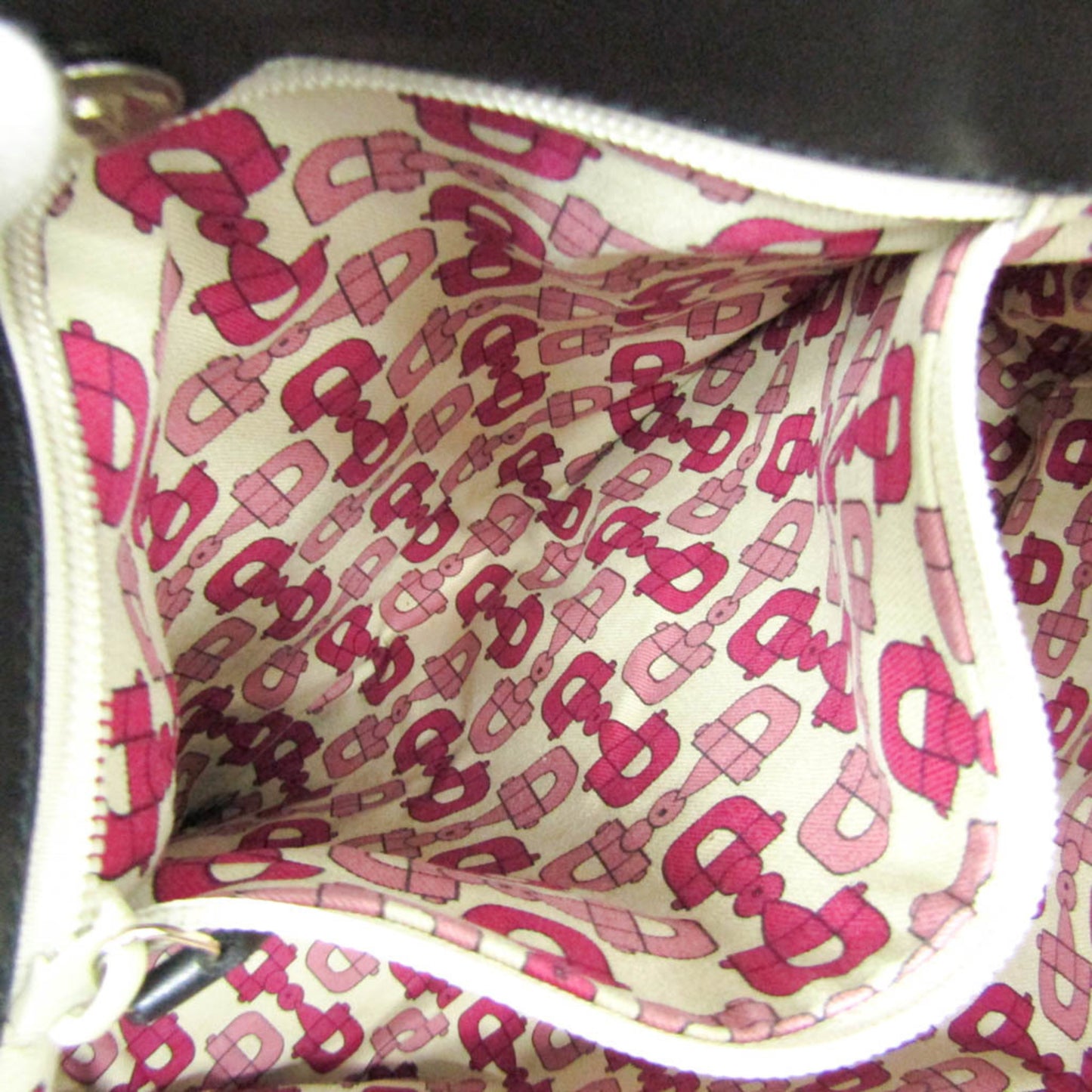 Gucci Canvas Black Tote Bags
