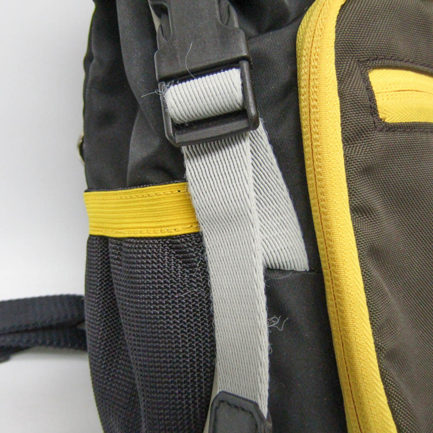 Burberry Nylon Black Shoulder Bags
