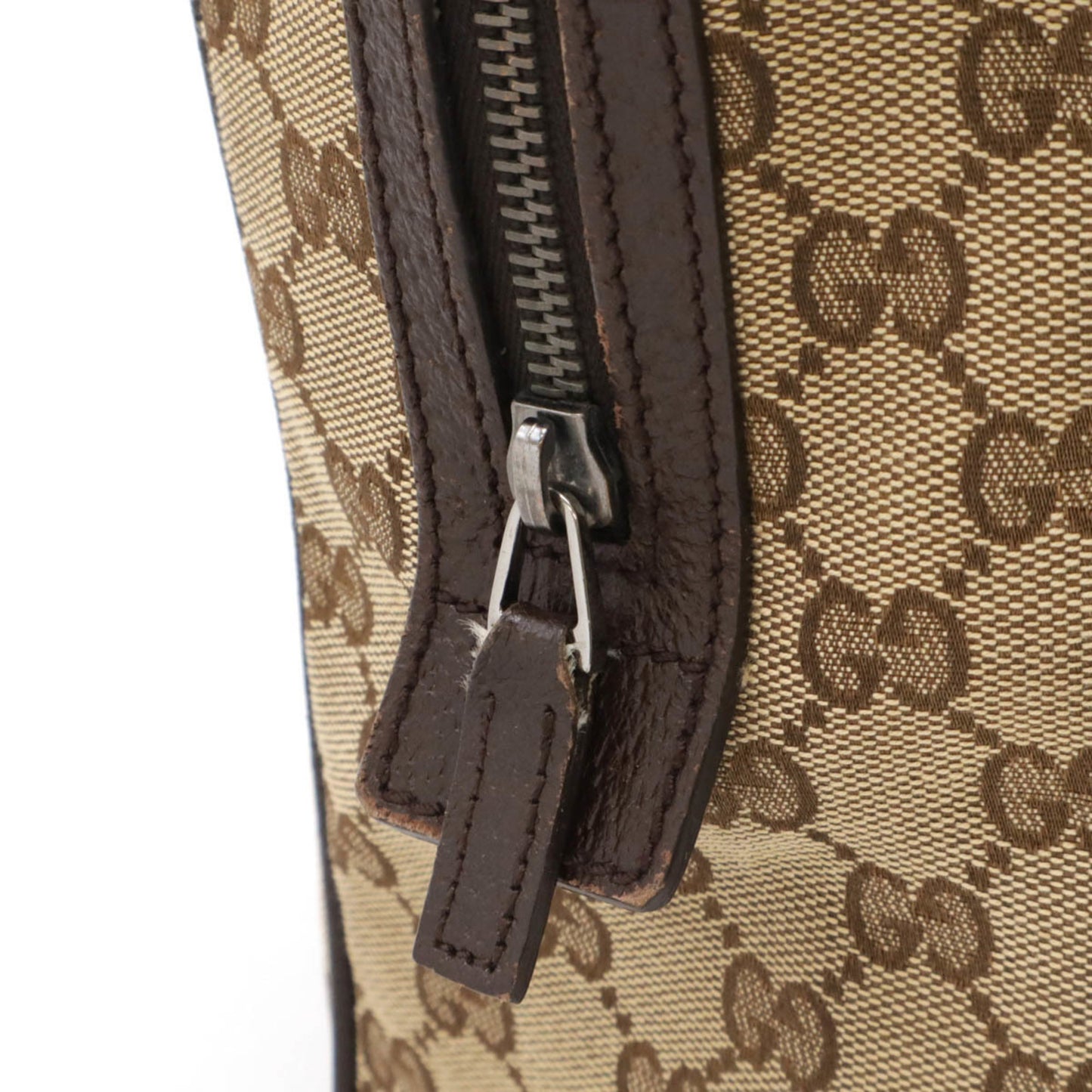 Gucci Canvas Brown Shoulder Bags